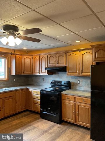 337 W PINE ST, Frackville, PA 17931