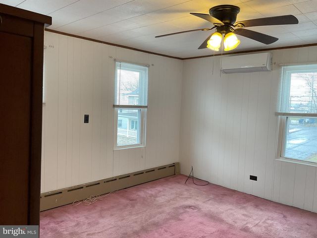 337 W PINE ST, Frackville, PA 17931