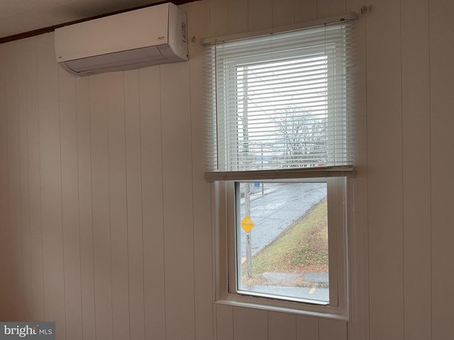 337 W PINE ST, Frackville, PA 17931