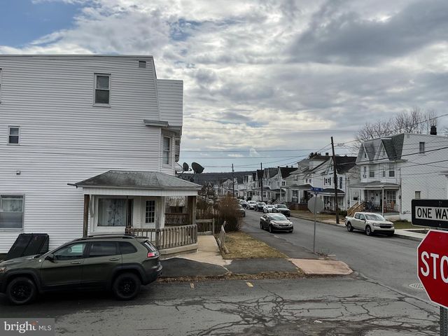 337 W PINE ST, Frackville, PA 17931