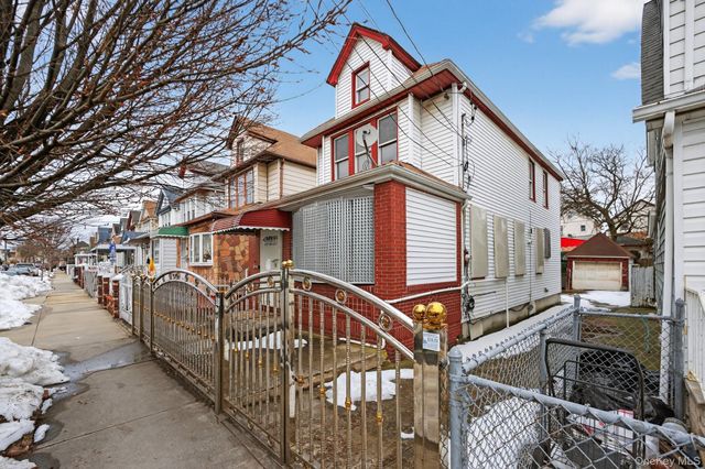 10743 128th Street, Richmond Hill, NY 11419