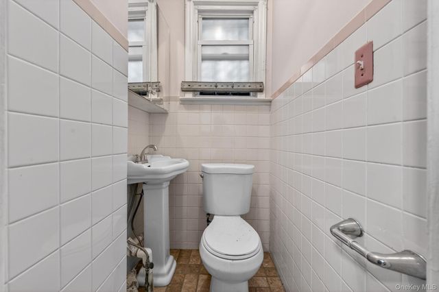 10743 128th Street, Richmond Hill, NY 11419