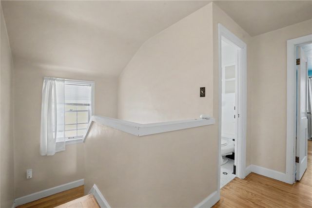 526 Longwood Drive NE, Cedar Rapids, IA 52402
