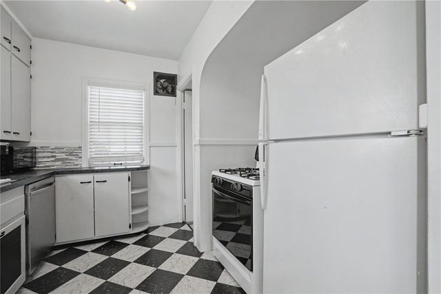 526 Longwood Drive NE, Cedar Rapids, IA 52402