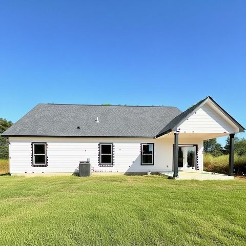 114 County Road 3543, Cleveland, TX 77327