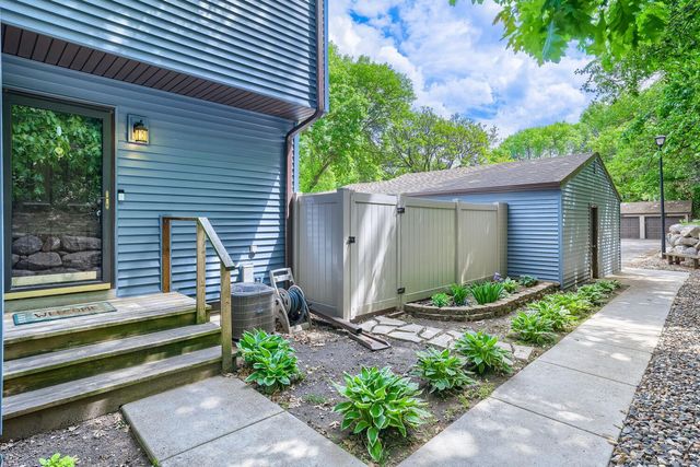6387 Saint Johns Drive, Eden Prairie, MN 55346