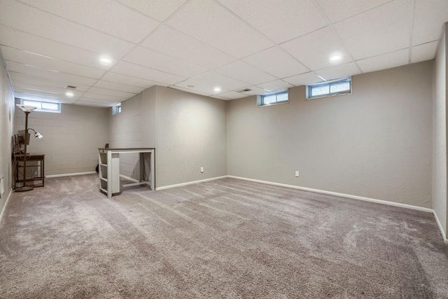 6387 Saint Johns Drive, Eden Prairie, MN 55346