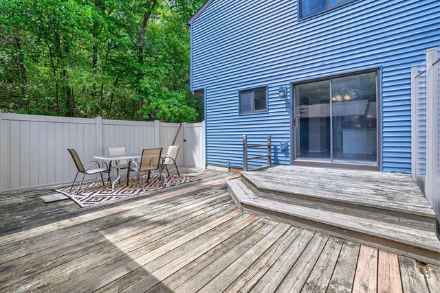6387 Saint Johns Drive, Eden Prairie, MN 55346