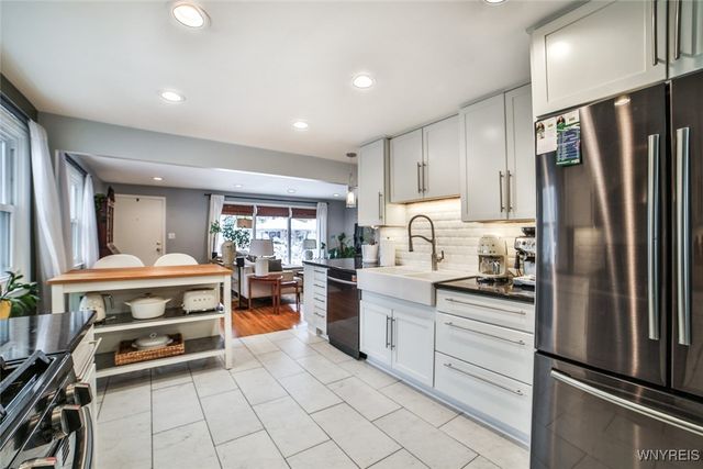 36 Kelvin Drive, Tonawanda, NY 14223