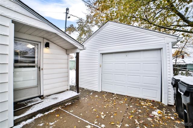 36 Kelvin Drive, Tonawanda, NY 14223