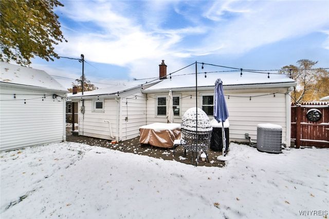 36 Kelvin Drive, Tonawanda, NY 14223