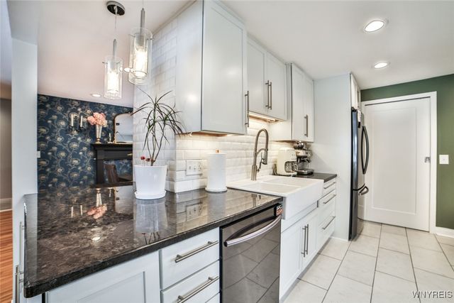 36 Kelvin Drive, Tonawanda, NY 14223