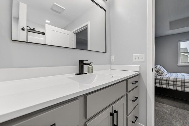 654 Locust Lane, Evansville, WI 53536