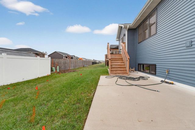 654 Locust Lane, Evansville, WI 53536