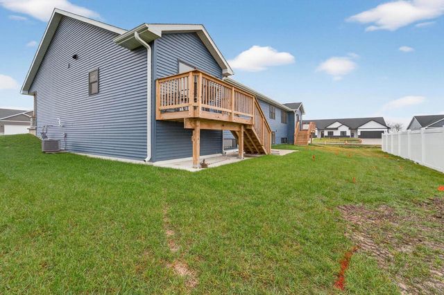 654 Locust Lane, Evansville, WI 53536