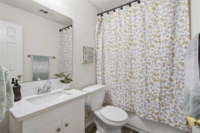 911 SUMNER Drive, Mesquite, TX 75149
