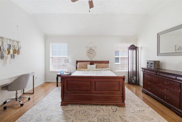 911 SUMNER Drive, Mesquite, TX 75149