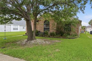 911 SUMNER Drive, Mesquite, TX 75149