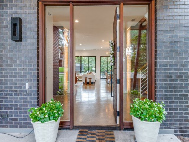 7349 Dominique Drive, Dallas, TX 75214