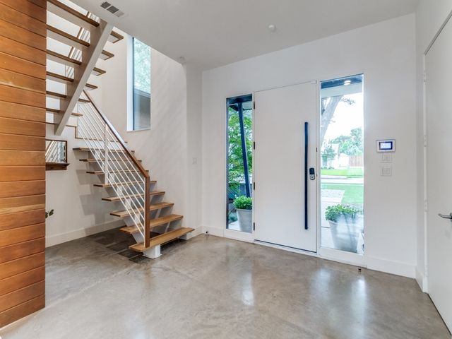 7349 Dominique Drive, Dallas, TX 75214