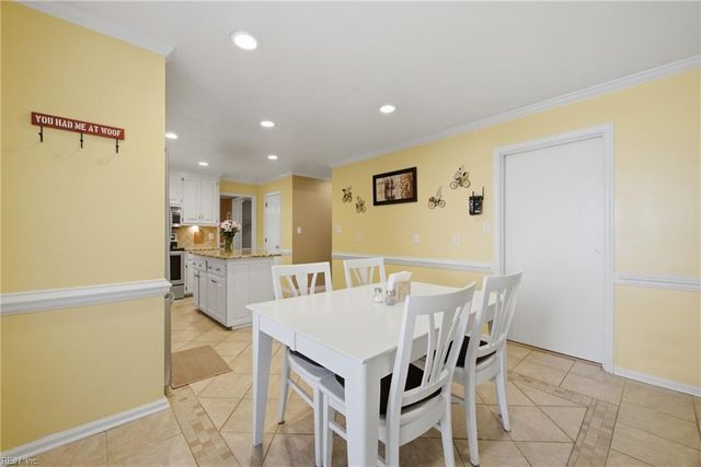 14 Valmoore DR, Poquoson, VA 23662