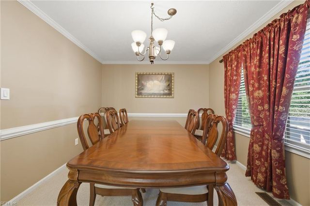 14 Valmoore DR, Poquoson, VA 23662