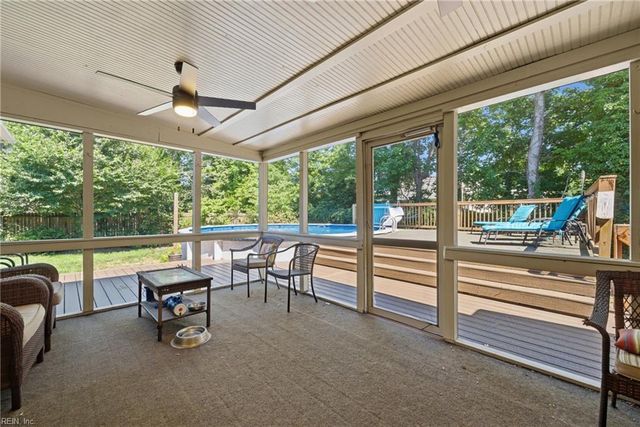 14 Valmoore DR, Poquoson, VA 23662