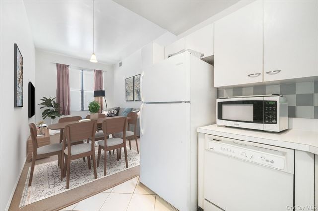 75 McKinley Avenue B3-4, White Plains, NY 10606