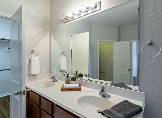 6030 Starbrook Creek Drive, Katy, TX 77494