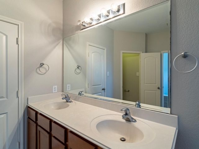 6030 Starbrook Creek Drive, Katy, TX 77494