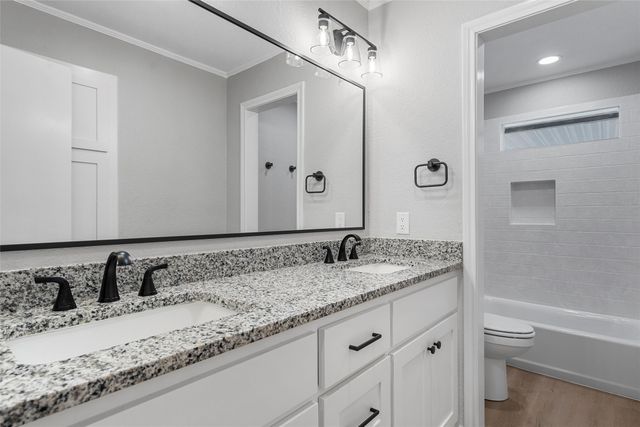 809 Ivy Ann, Woodway, TX 76712