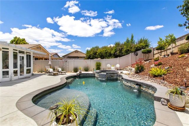 27972 Whisperwood, Menifee, CA 92584