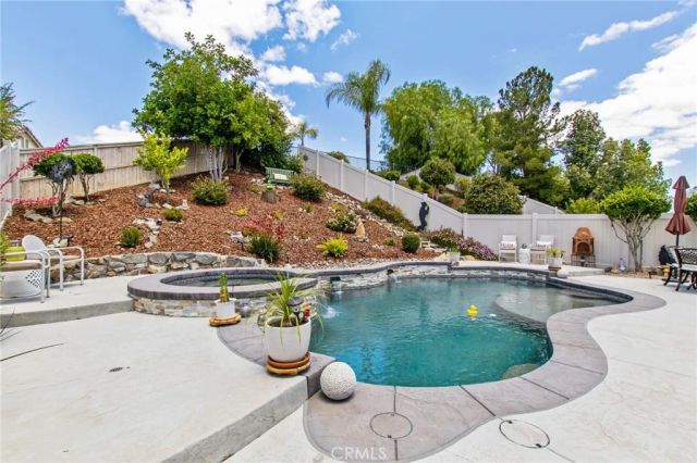 27972 Whisperwood, Menifee, CA 92584