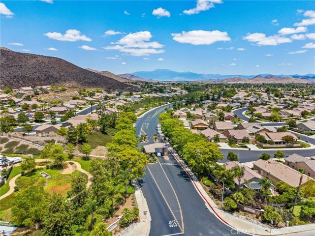 27972 Whisperwood, Menifee, CA 92584
