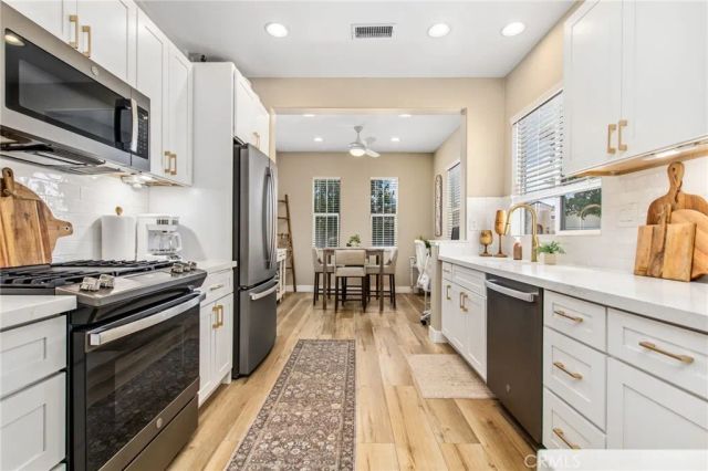 27972 Whisperwood, Menifee, CA 92584