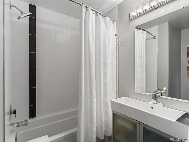 11546 W 26th Place, Lakewood, CO 80215