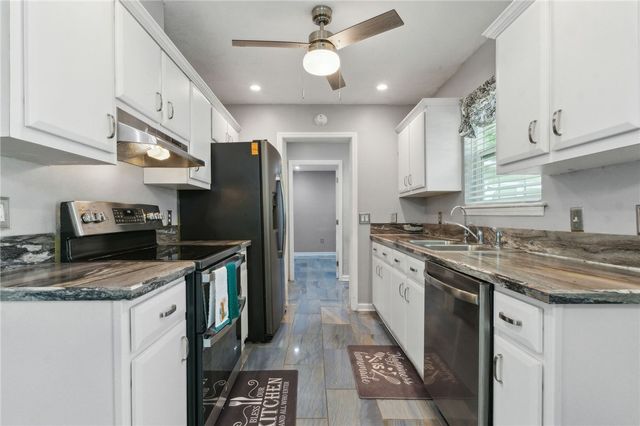 114 Pineneedle Court, Kingsland, GA 31548