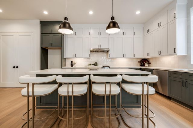 5709 Feagan Street, Houston, TX 77007