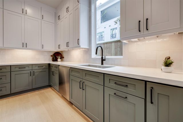 5709 Feagan Street, Houston, TX 77007