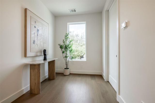 5709 Feagan Street, Houston, TX 77007