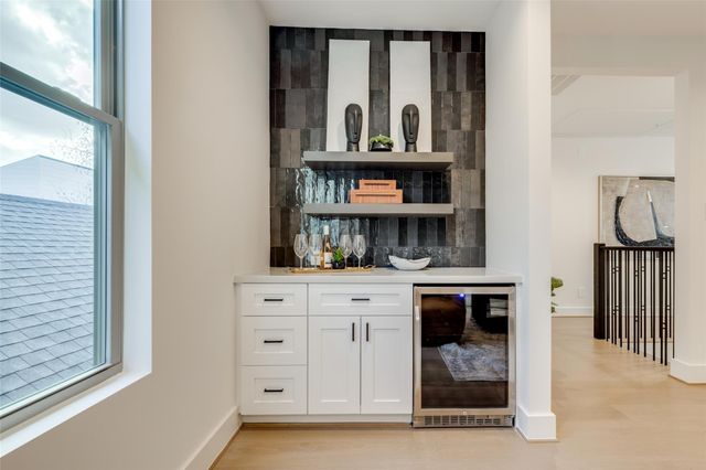 5709 Feagan Street, Houston, TX 77007