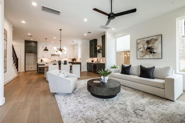 5709 Feagan Street, Houston, TX 77007