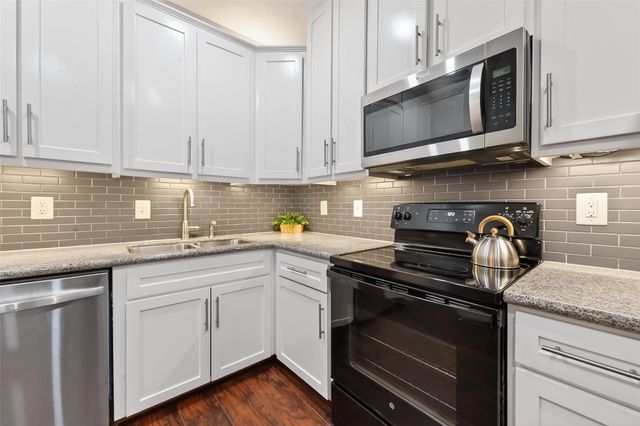 2100 Tanglewilde Street 740, Houston, TX 77063