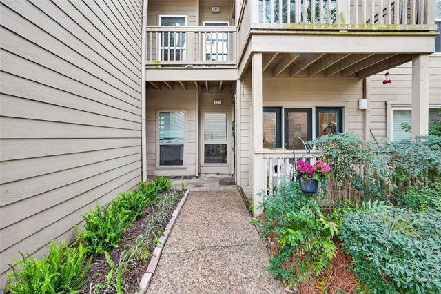 2100 Tanglewilde Street 740, Houston, TX 77063