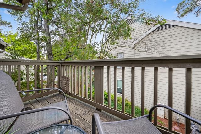 2100 Tanglewilde Street 740, Houston, TX 77063