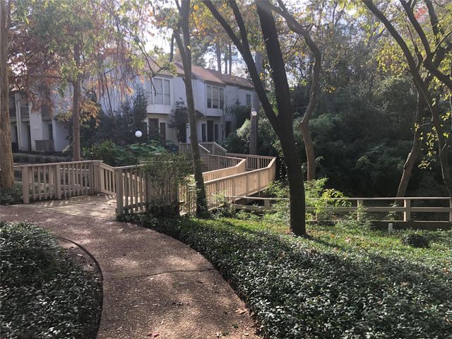 2100 Tanglewilde Street 740, Houston, TX 77063