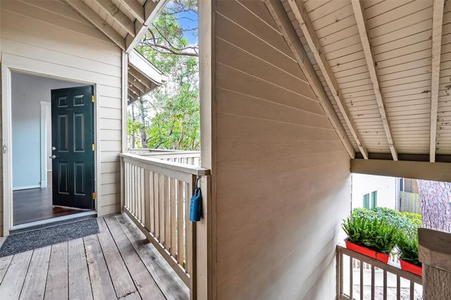 2100 Tanglewilde Street 740, Houston, TX 77063