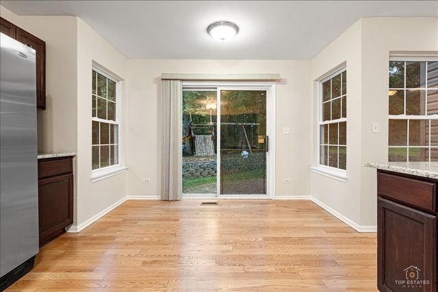 7 Eagle Court, Streamwood, IL 60107