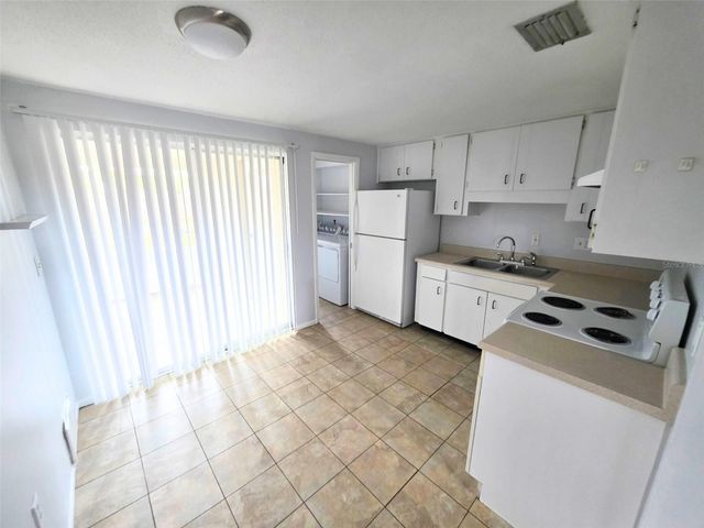 546 BRIARWOOD ROAD, Venice, FL 34293