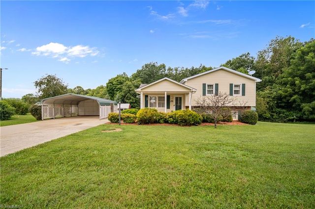 205 Snody Road, Mount Airy, NC 27030